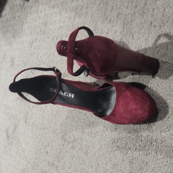 Coach Christie Pat Suede Maroon Pumps  Size 8 - Picture 4 of 12
